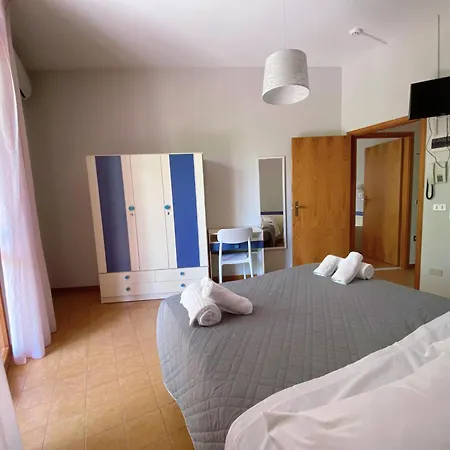 Hotel Residence Ponente Cesenatico Exterior photo