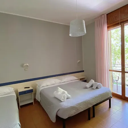 Hotel Residence Ponente Cesenatico Exterior photo