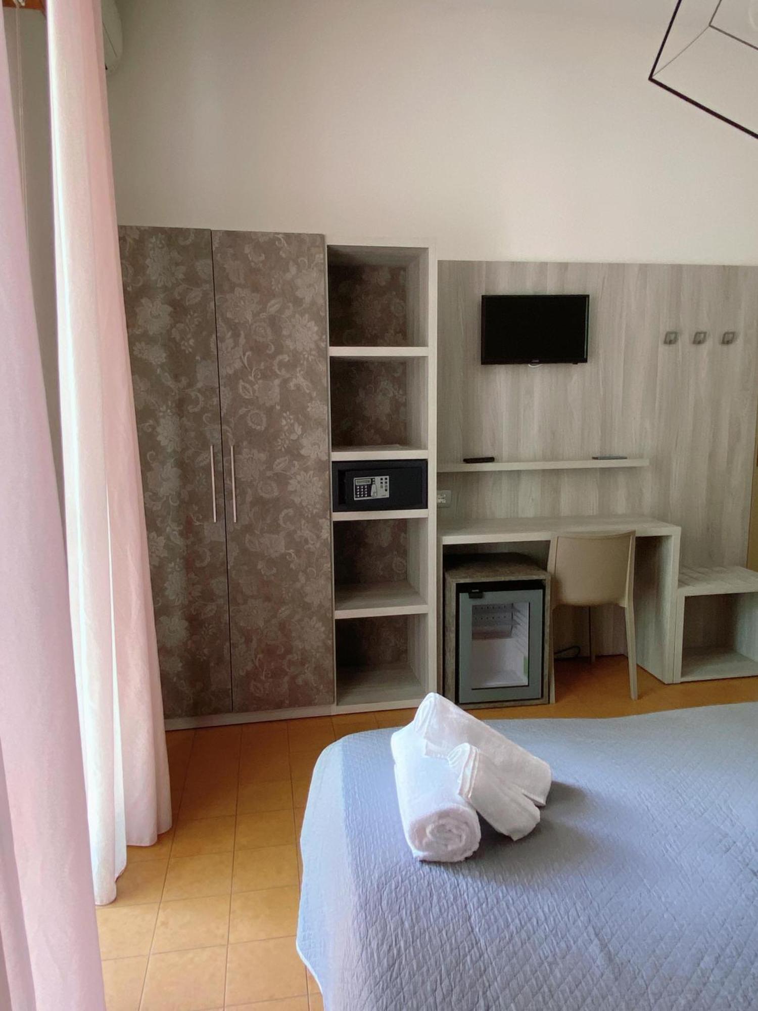 Ponente Rooms&coffee 2* Cesenatico
